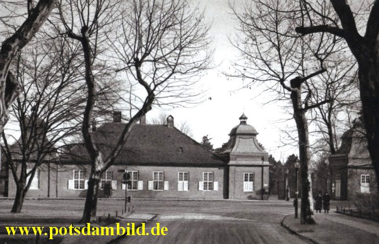 067 - Pförtnerhaus im Neuen Garten