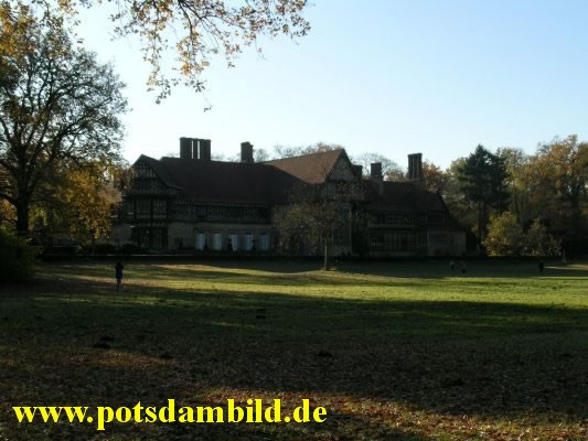 047 - Blick zum Schloss Cecilienhof