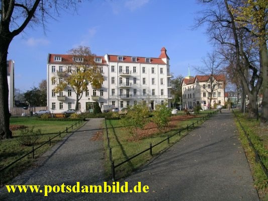 11 - Plantagenplatz