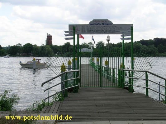 Dampferanlegestelle Yachthafen Potsdam