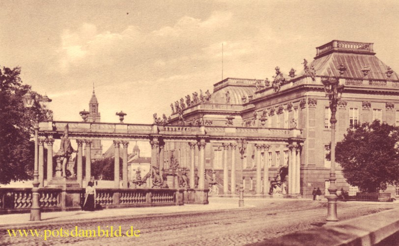 Blick von Langer Brcke - Stadtschloss Potsdam