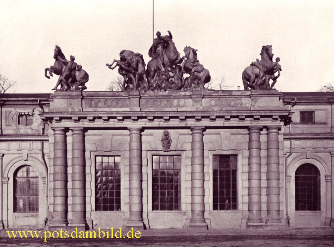 Rosalit am Stallgebude - Stadtschloss Potsdam